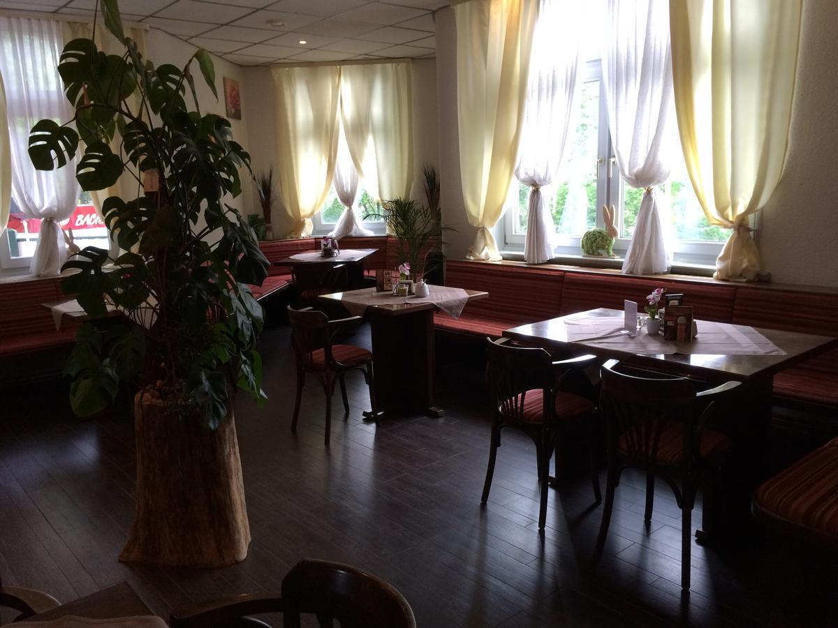 Hotel Restaurant Hohe Tanne Grossbreitenbach Exterior photo