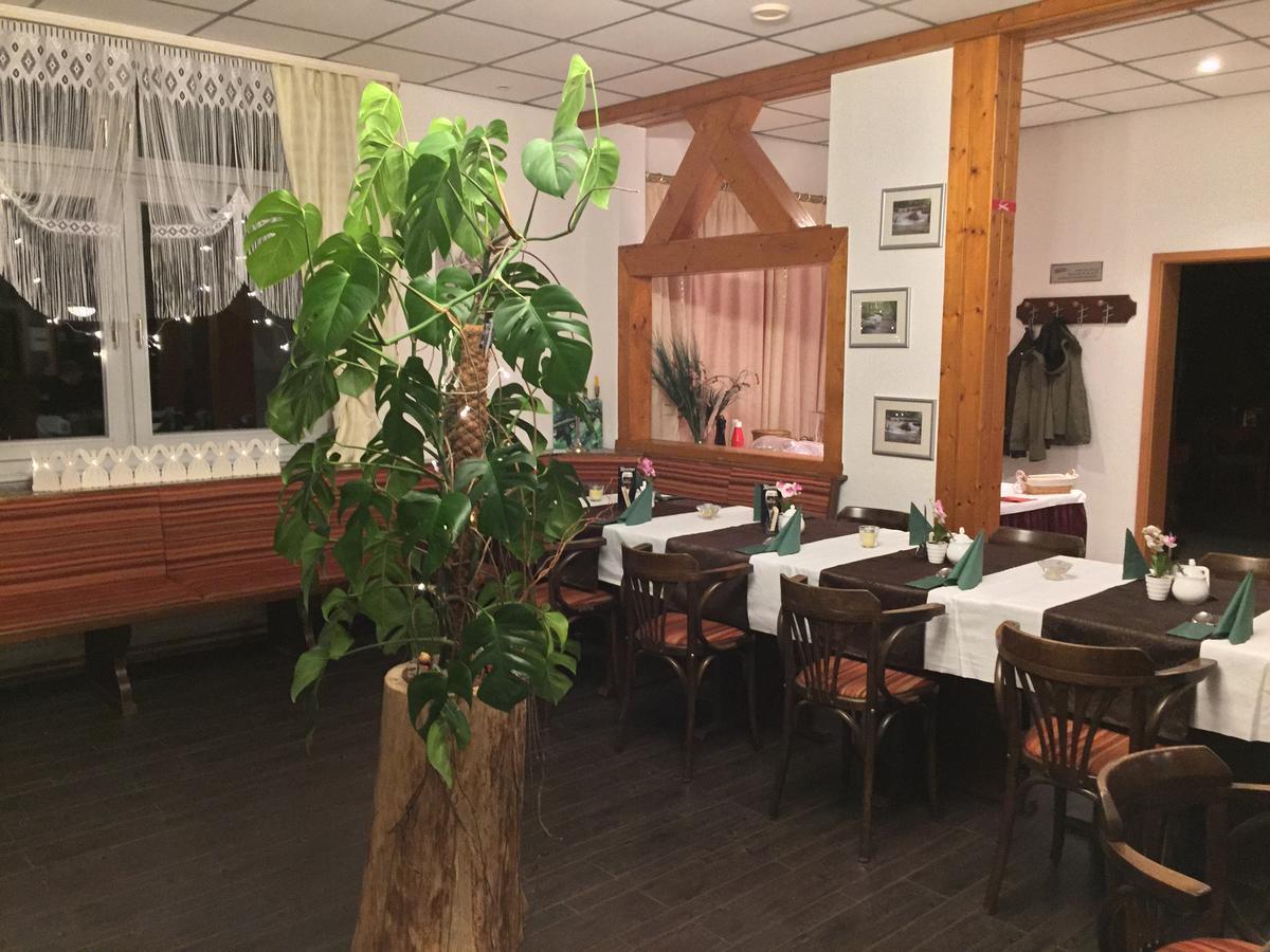 Hotel Restaurant Hohe Tanne Grossbreitenbach Exterior photo